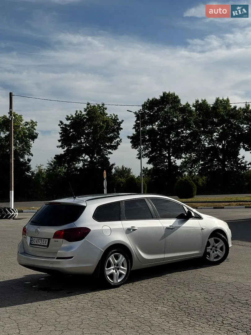 2010 Opel Astra - мініатюра 6