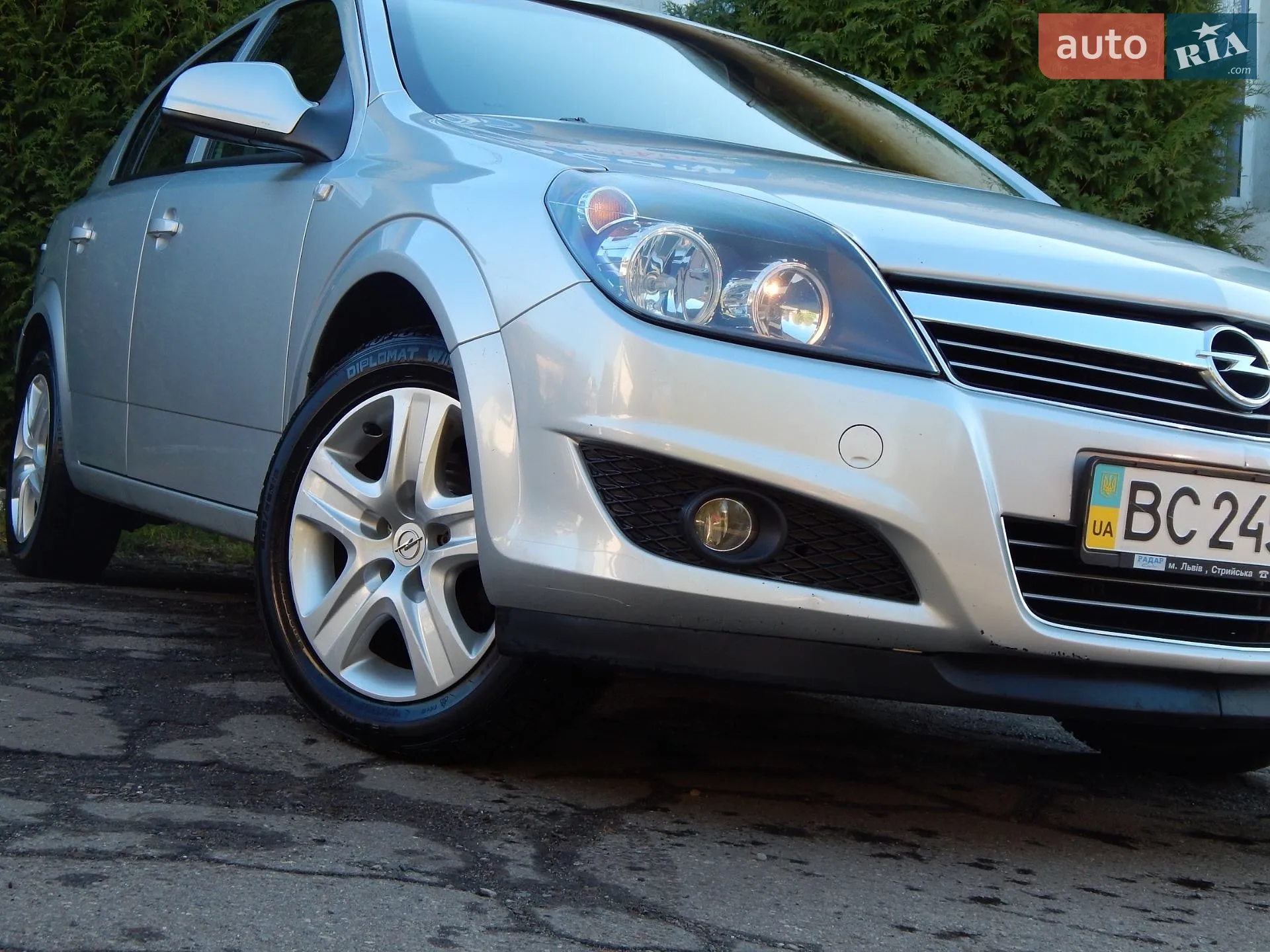2010 Opel Astra - мініатюра 8