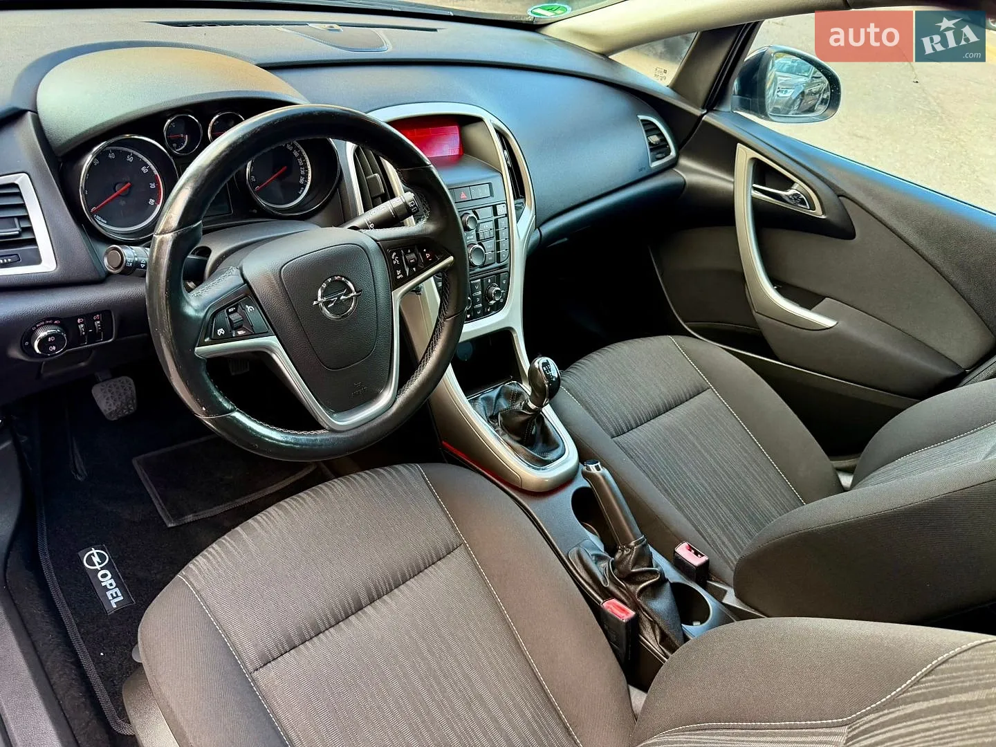 2010 Opel Astra - мініатюра 15
