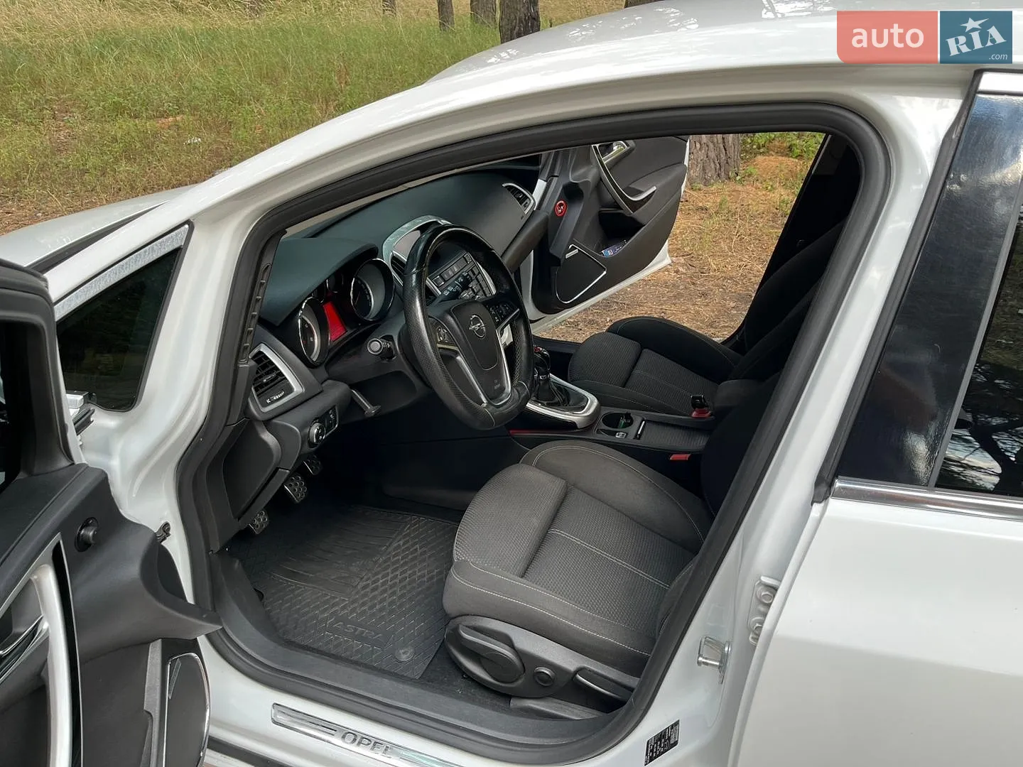 2011 Opel Astra - мініатюра 40