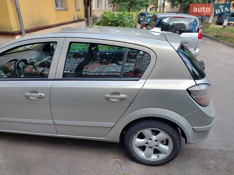 Хэтчбек Opel Astra 2007 в Виннице