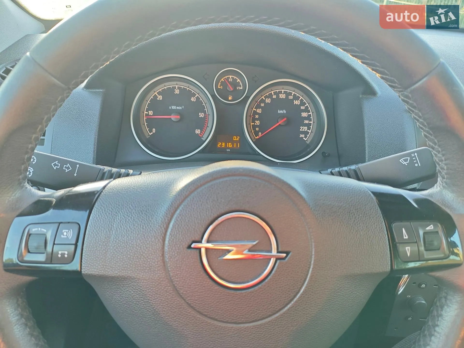 2010 Opel Astra - мініатюра 14