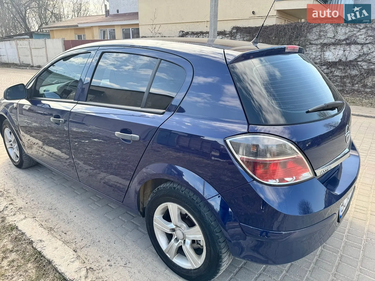 2011 Opel Astra - мініатюра 2