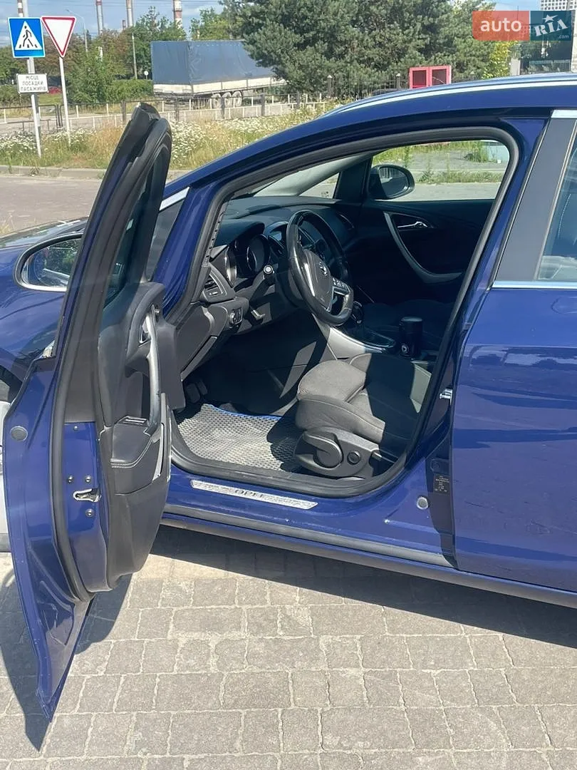 2011 Opel Astra - мініатюра 12