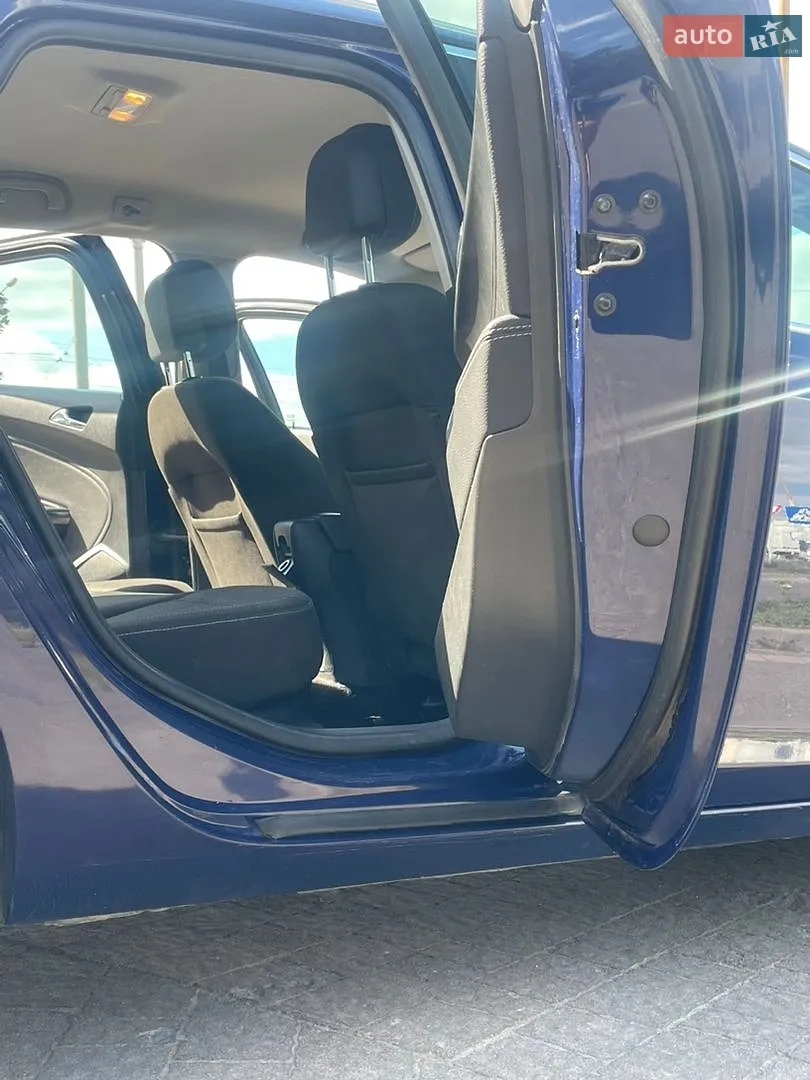 2011 Opel Astra - мініатюра 17