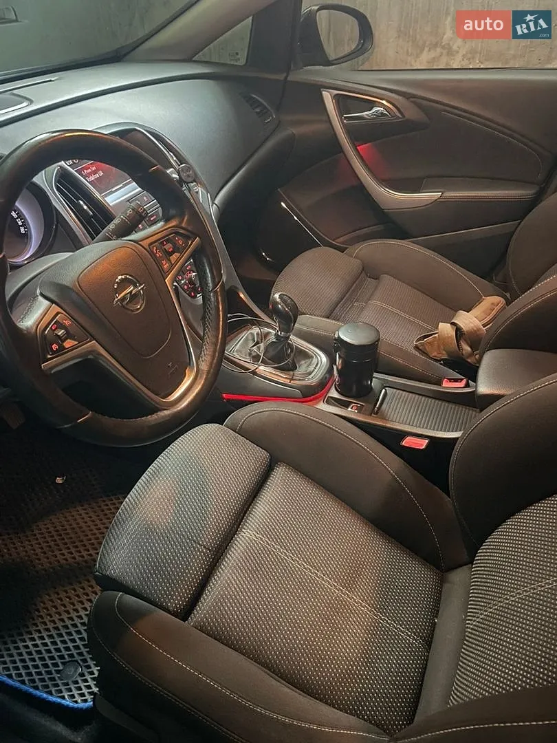 2011 Opel Astra - мініатюра 37