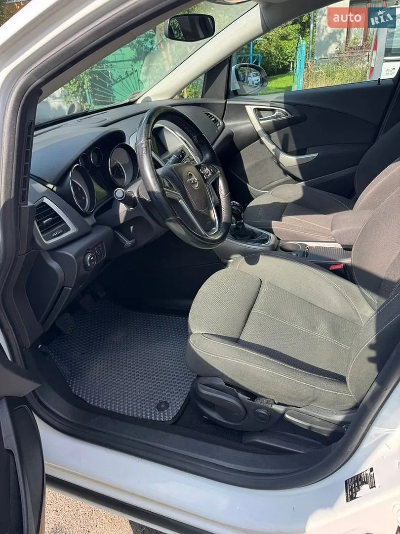 2011 Opel Astra - мініатюра 6