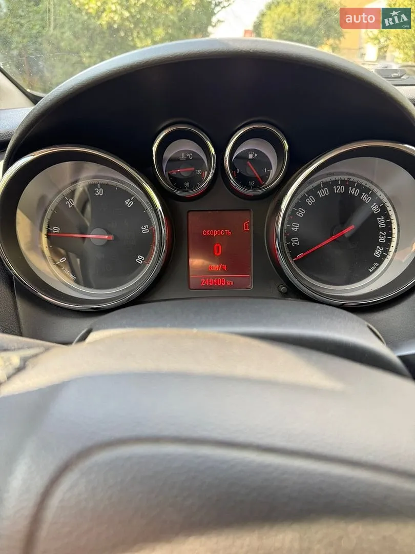 2011 Opel Astra - мініатюра 9