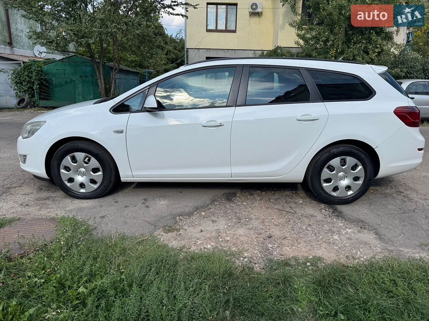 2011 Opel Astra - мініатюра 2