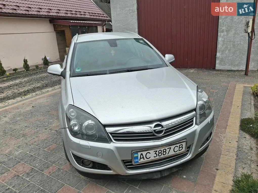 2010 Opel Astra - мініатюра 6