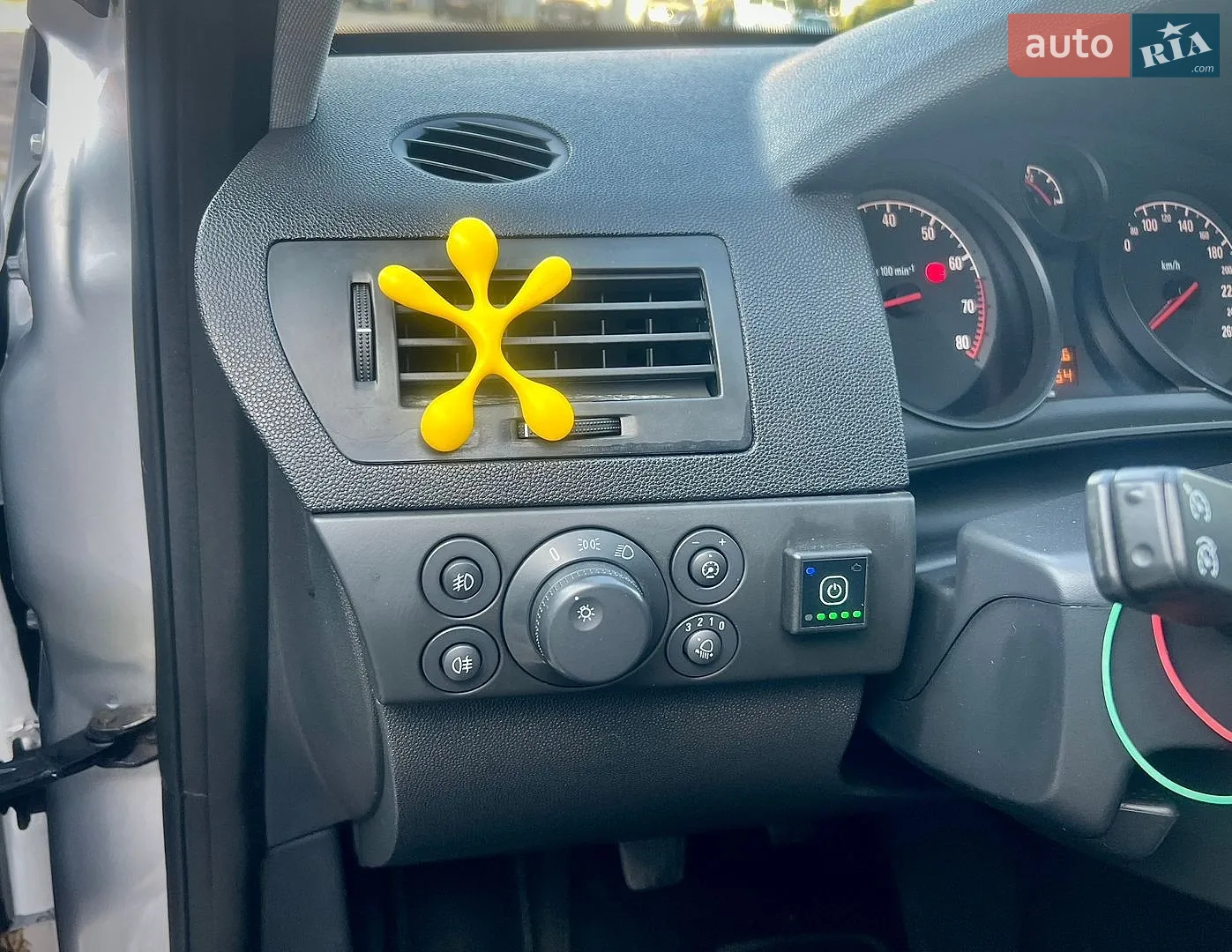 2012 Opel Astra - мініатюра 18