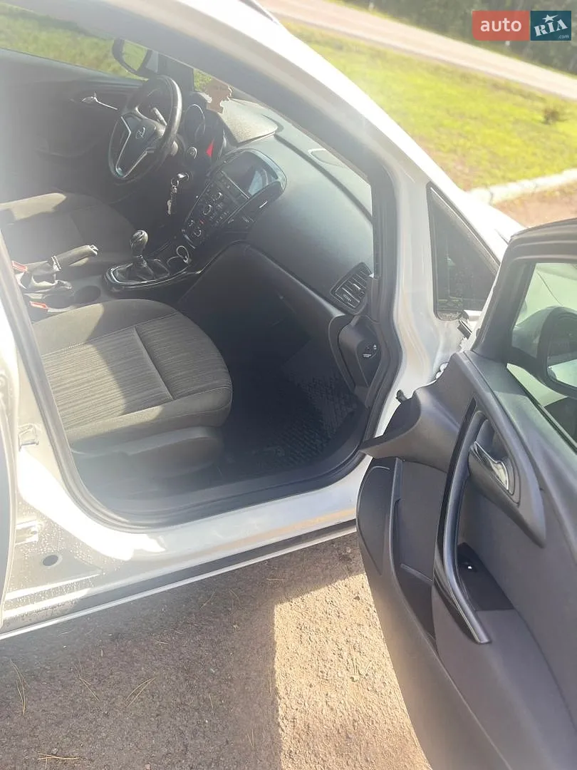 2012 Opel Astra - мініатюра 12