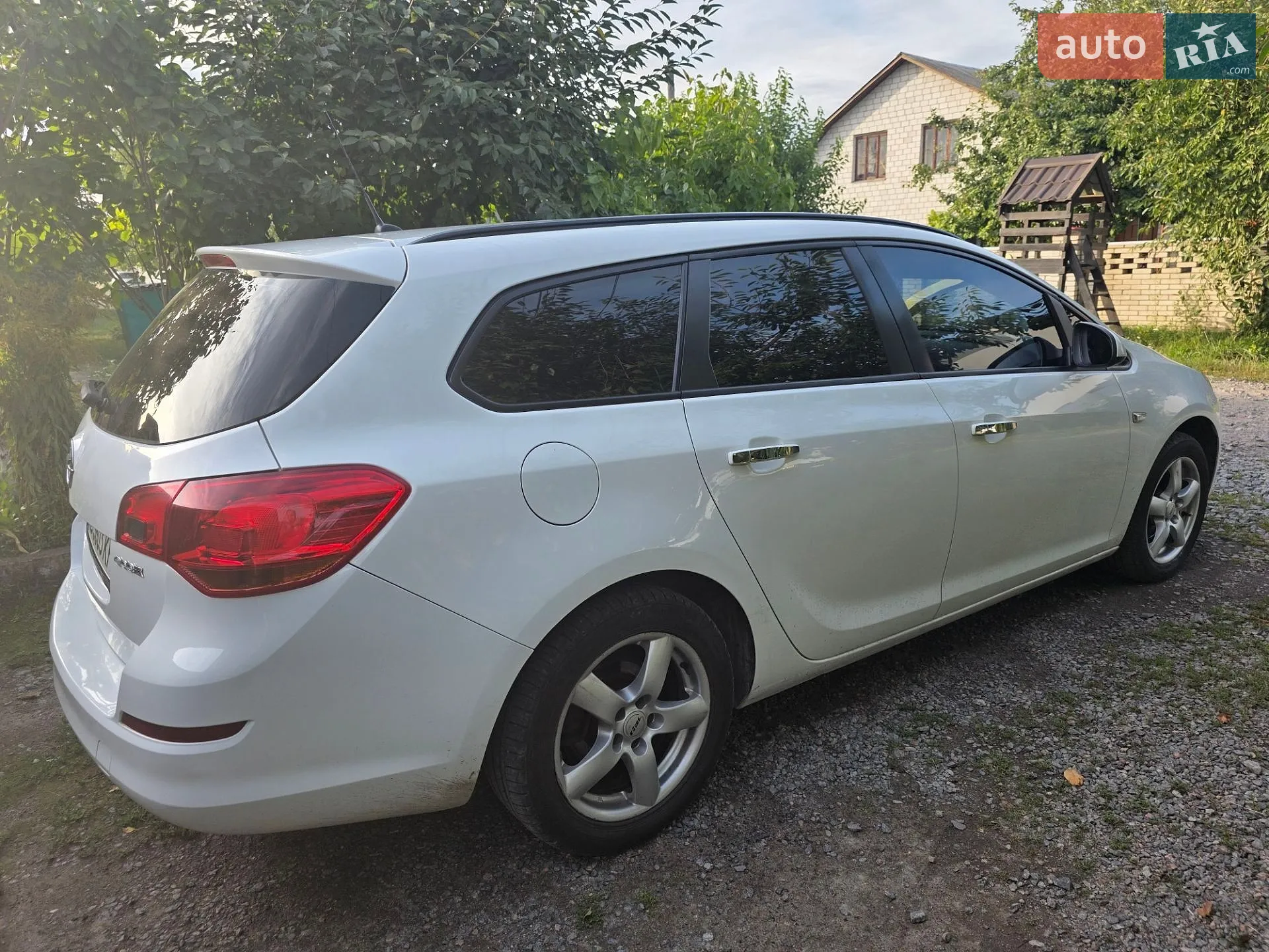 2011 Opel Astra - мініатюра 9