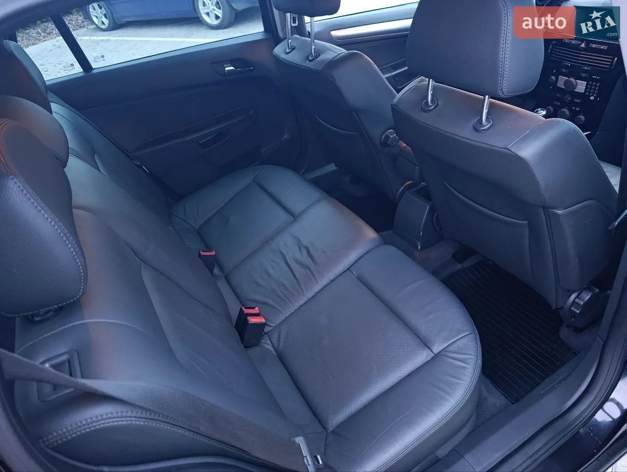 2010 Opel Astra - мініатюра 20