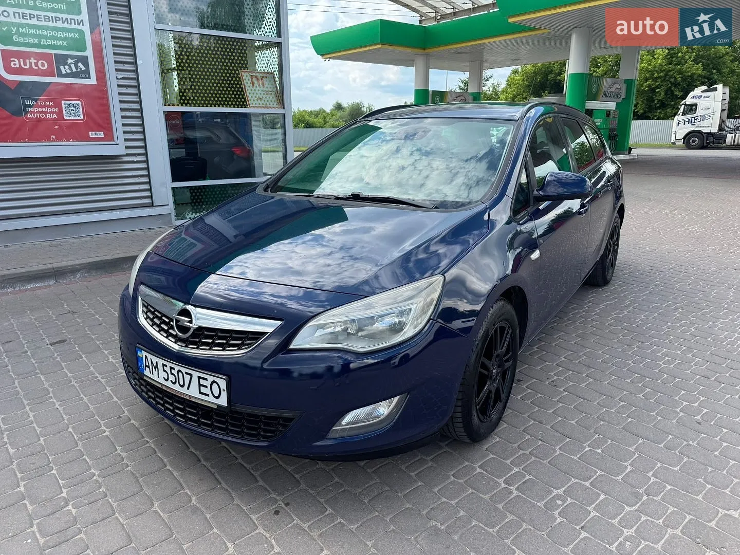 2012 Opel Astra - фото 1
