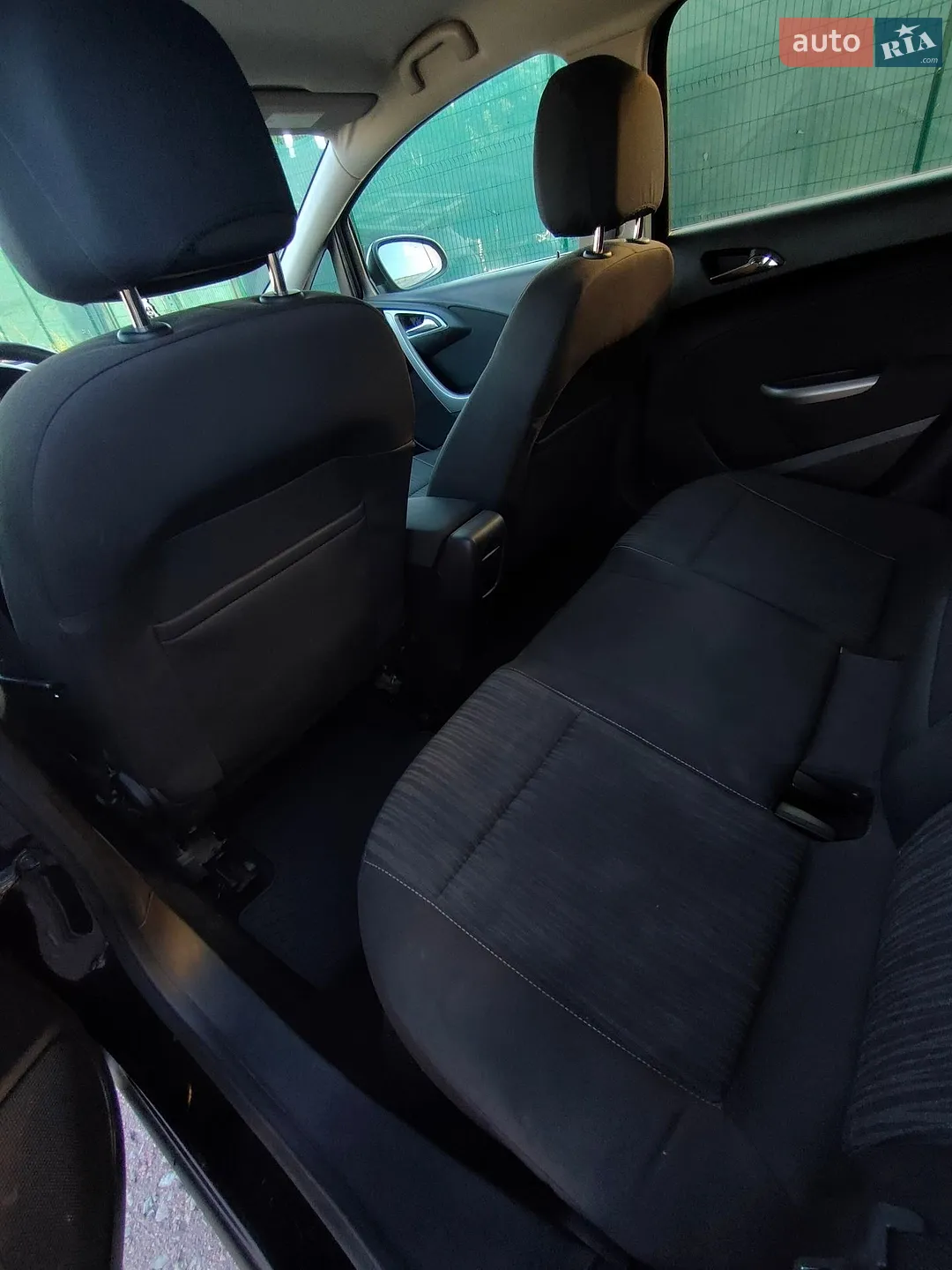 2010 Opel Astra - мініатюра 11