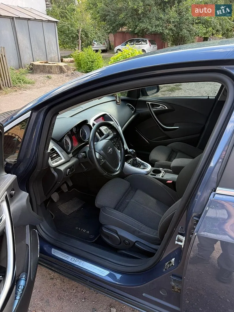 2010 Opel Astra - мініатюра 9