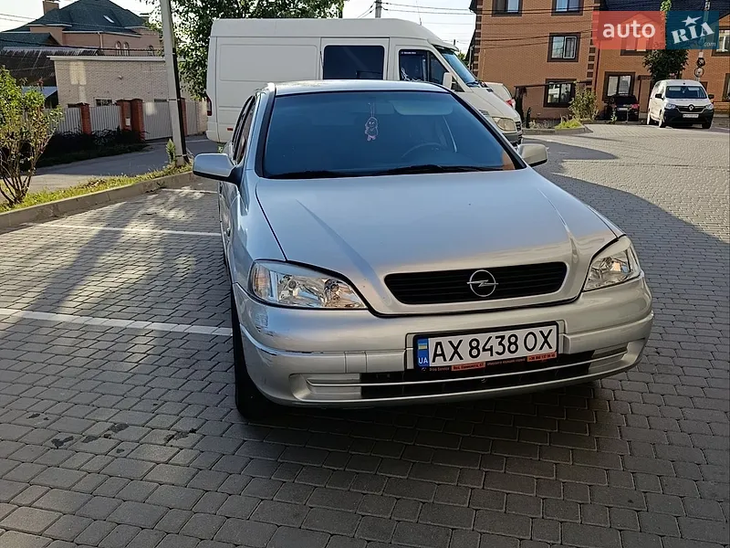 Opel Astra