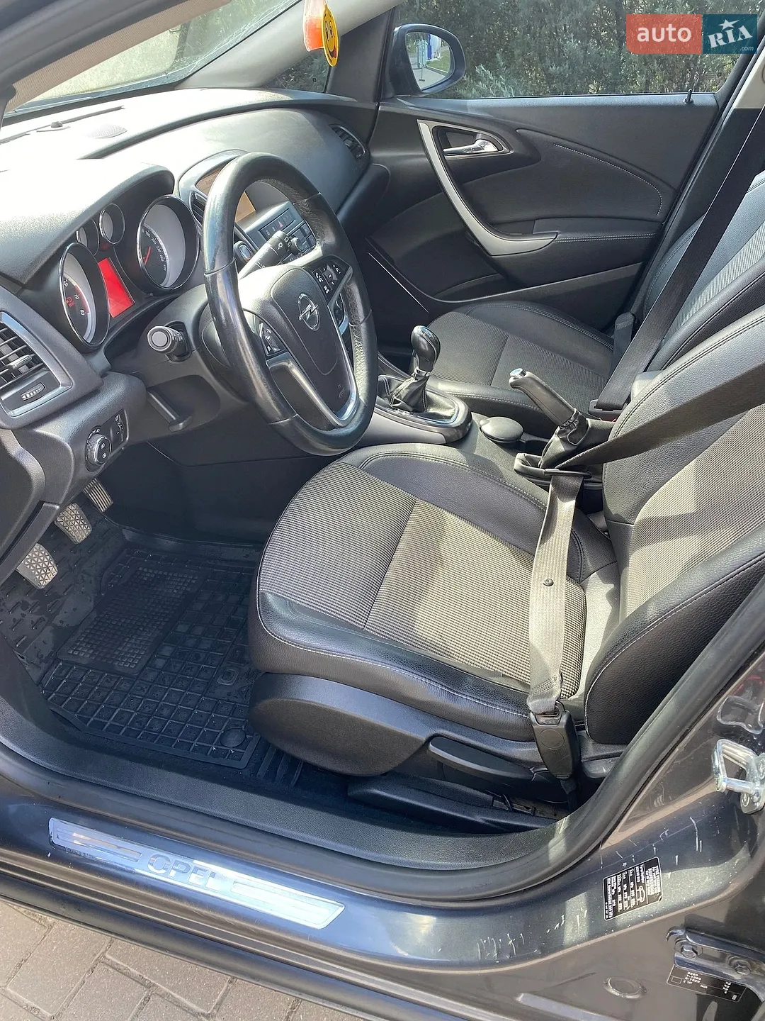 2011 Opel Astra - мініатюра 18