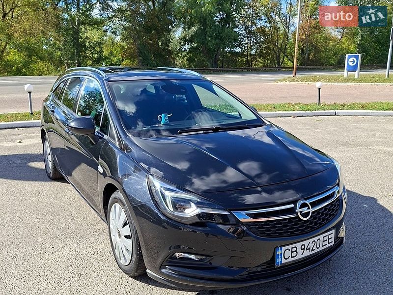 Универсал Opel Astra 2018 в Чернигове
