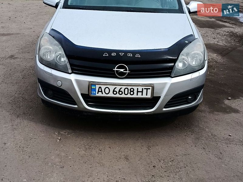Універсал Opel Astra 2006 в Барвінковому