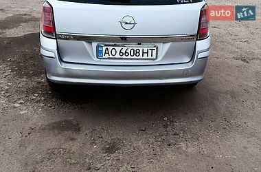Універсал Opel Astra 2006 в Барвінковому