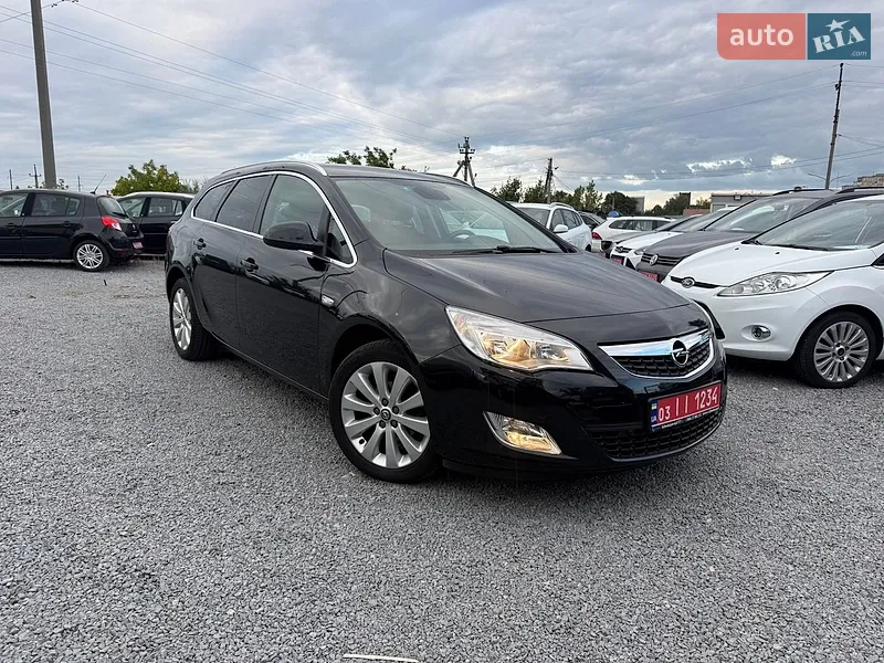 Opel Astra 2012