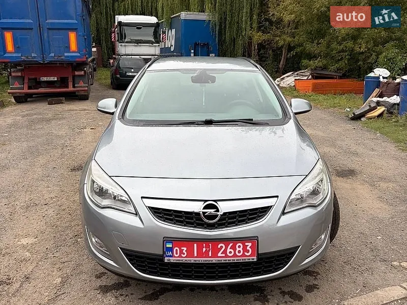 Opel Astra 2010