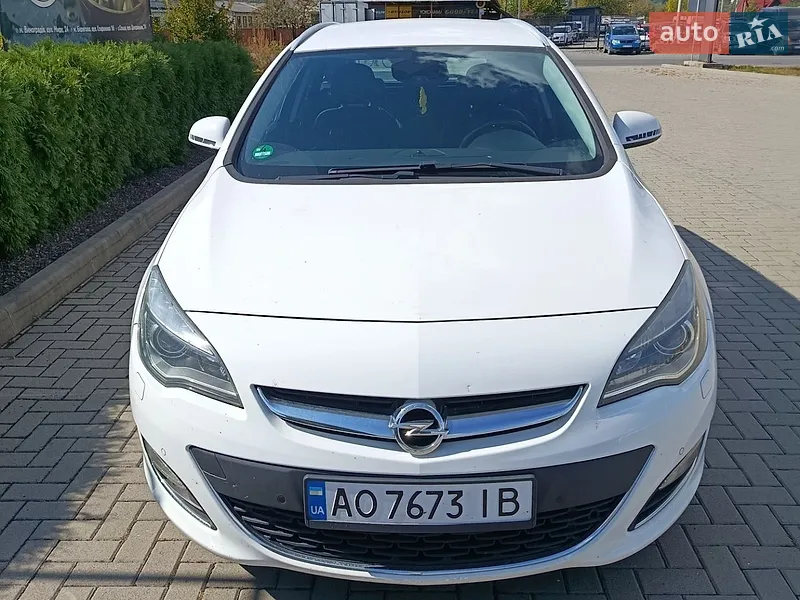 Opel Astra 2014