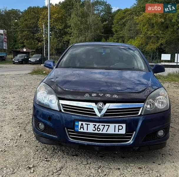 Opel Astra 2012