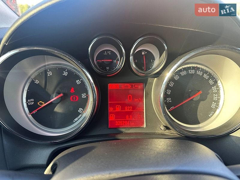 Универсал Opel Astra 2014 в Гатном
