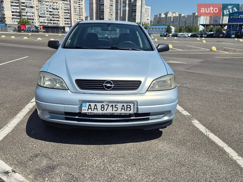 Opel Astra 2004