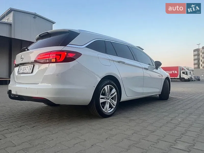Opel Astra 2020