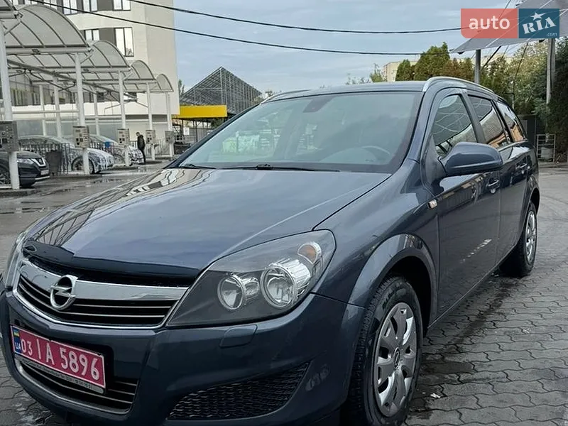 Opel Astra 2010
