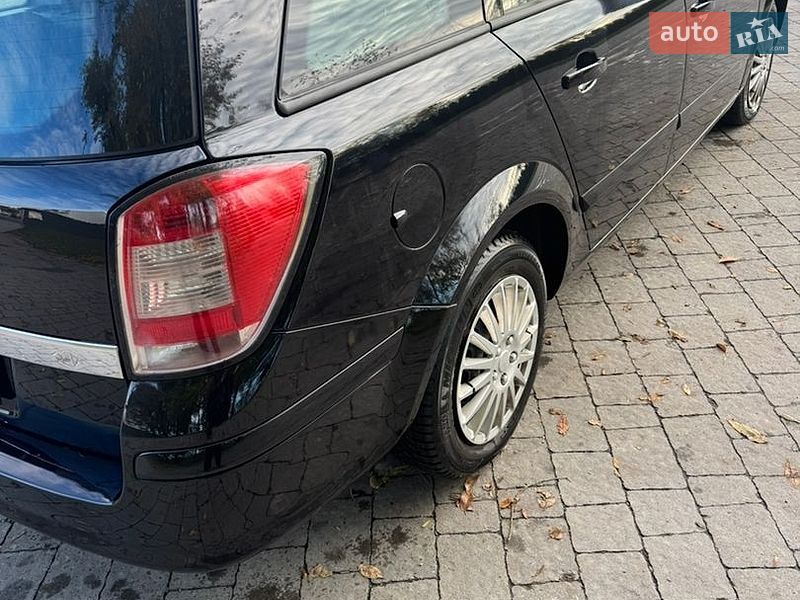 Універсал Opel Astra 2005 в Бучачі