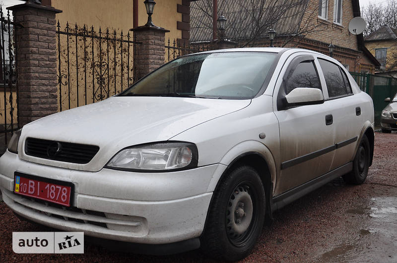 Хэтчбек Opel Astra 2001 в 