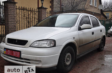 Хэтчбек Opel Astra 2001 в 