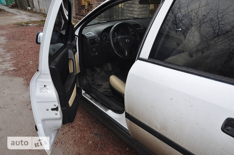 Хэтчбек Opel Astra 2001 в Киеве