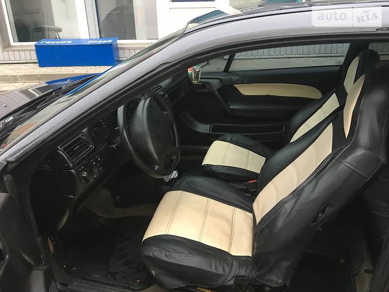 Купе Opel Calibra 1992 в Чернівцях