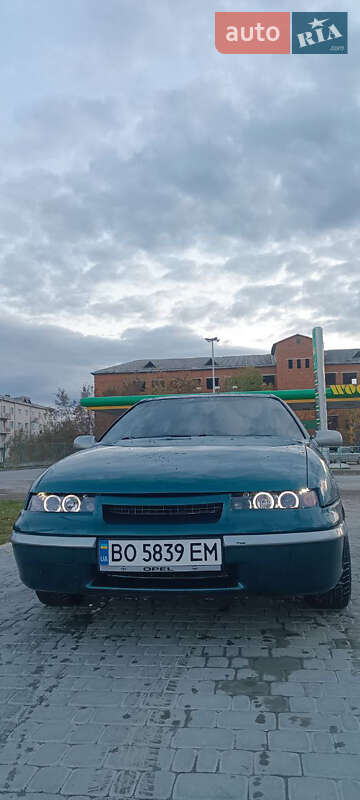 Купе Opel Calibra 1993 в 
