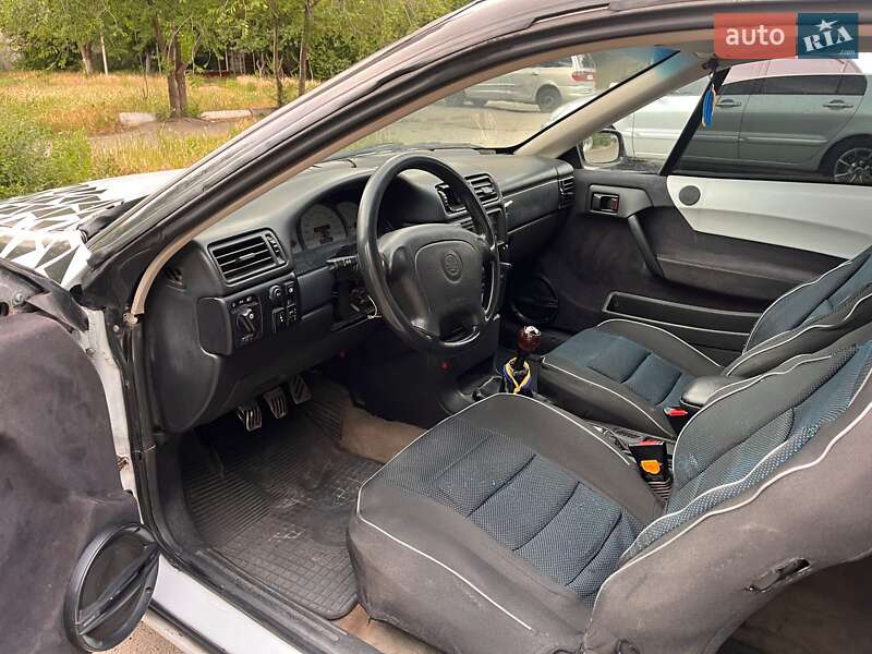 Купе Opel Calibra 1995 в Херсоне