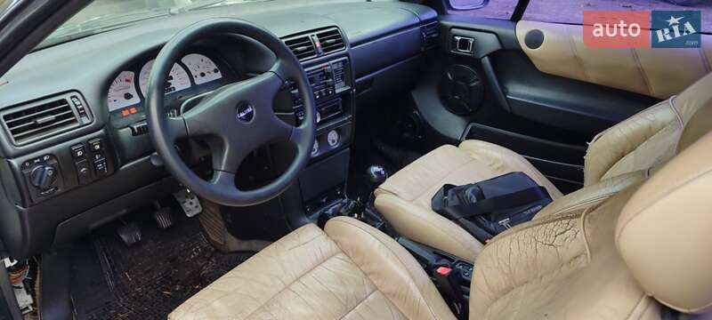 Купе Opel Calibra 1993 в Луцьку