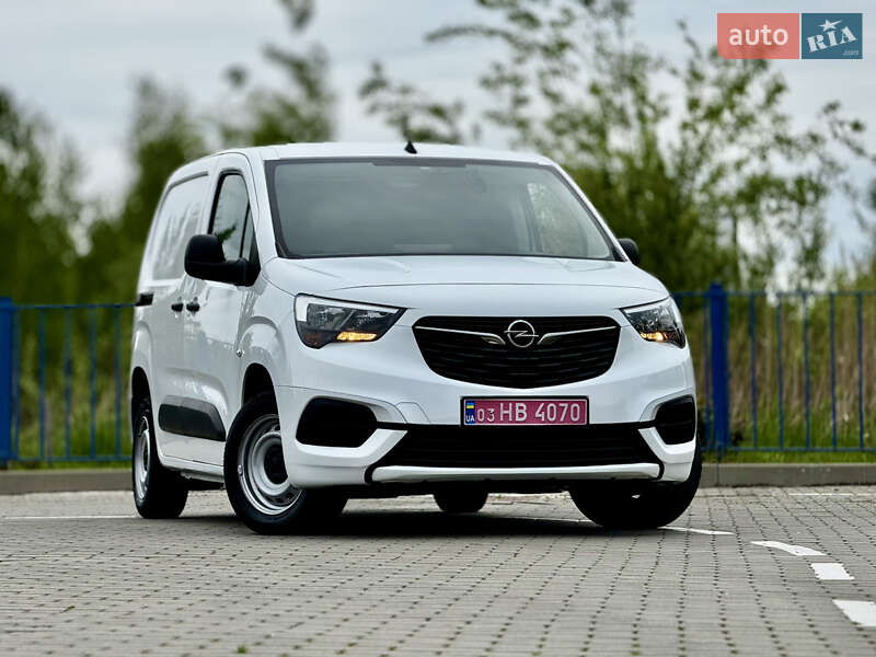 Вантажний фургон Opel Combo Cargo 2020 в Трускавці