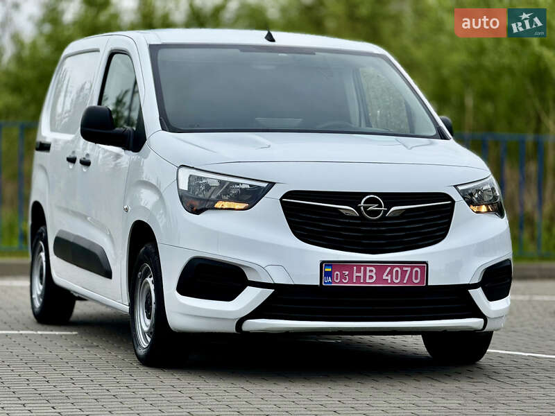 Вантажний фургон Opel Combo Cargo 2020 в Трускавці