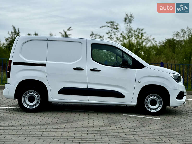 Вантажний фургон Opel Combo Cargo 2020 в Трускавці