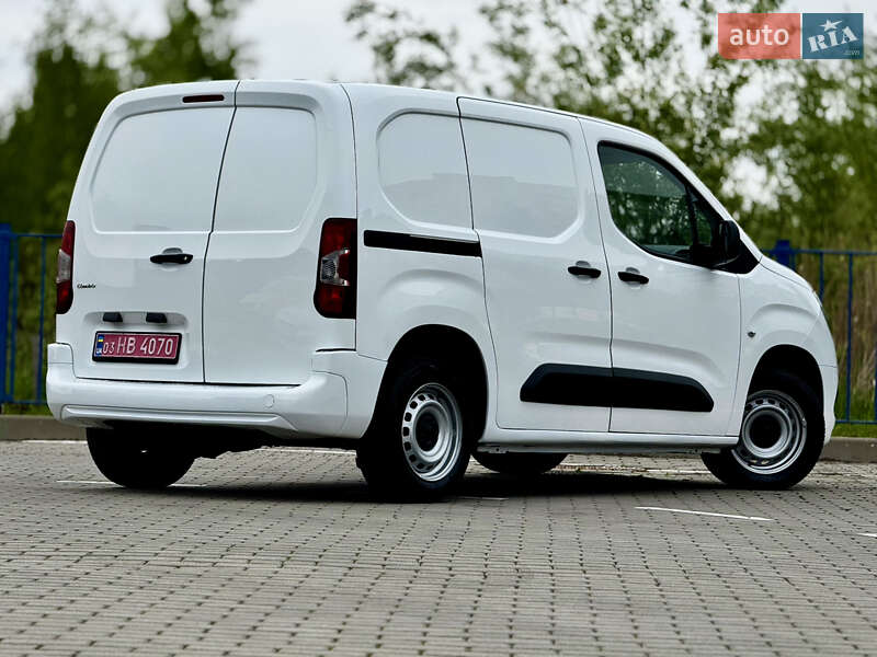 Вантажний фургон Opel Combo Cargo 2020 в Трускавці