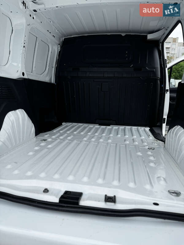 Вантажний фургон Opel Combo Cargo 2020 в Трускавці