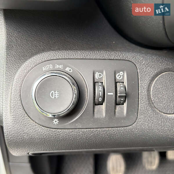 Грузовой фургон Opel Combo Cargo 2020 в Виннице фото 17 Грузовой фургон Opel Combo Cargo 2020 в Виннице