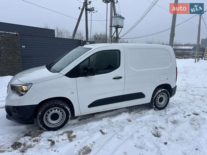 2020 Opel Combo-Cargo, VIN W0VEFYHWCLJ822245:plate — фото 1 (autoria)
