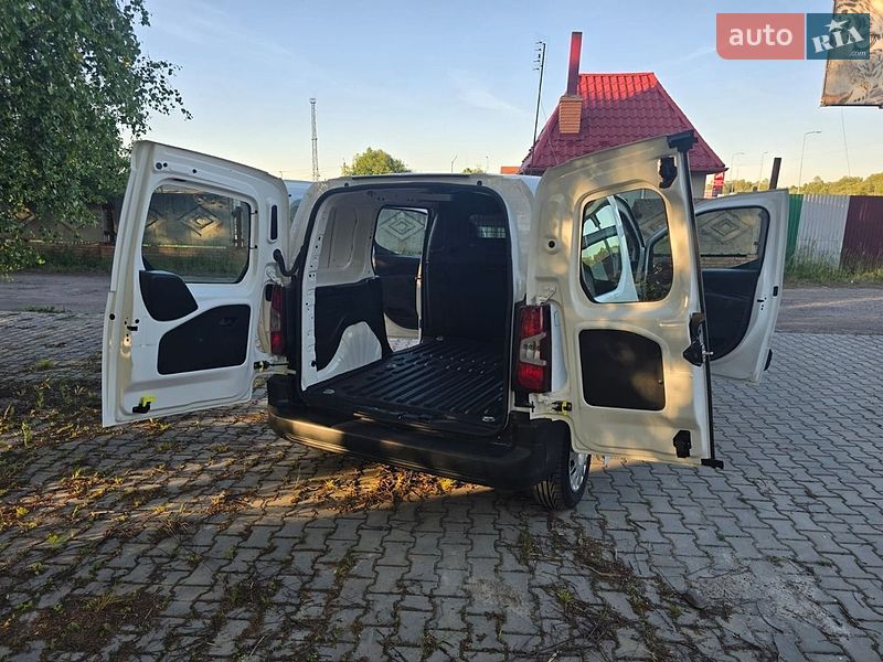 Грузовой фургон Opel Combo Cargo 2021 в Стрые